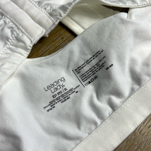 LEADING LADY White Front Clasps Bra XL - Picture 3 of 7